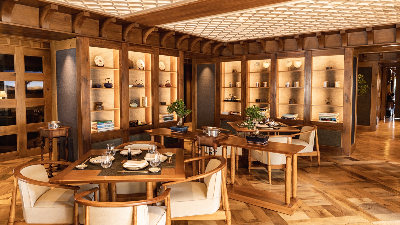 Luxury-Ski-Hotel-Courchevel-1850-Aman-Le-Melezin-Oxford-Ski-Restaurant.jpeg