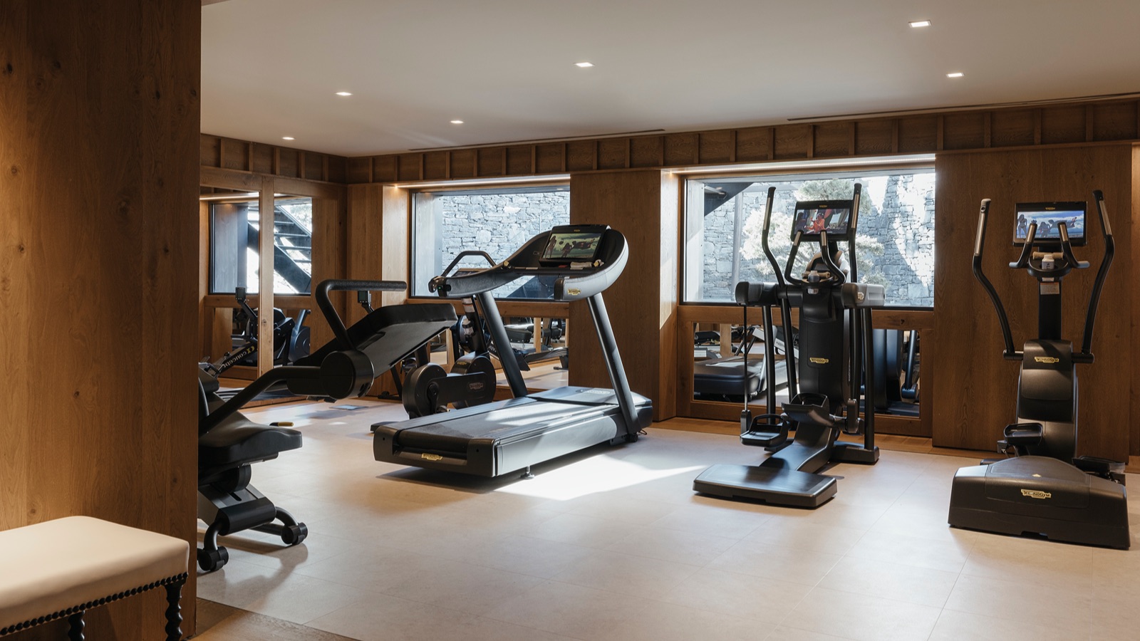 Luxury-Ski-Hotel-Courchevel-1850-Aman-Le-Melezin-Oxford-Ski-Gym.jpeg