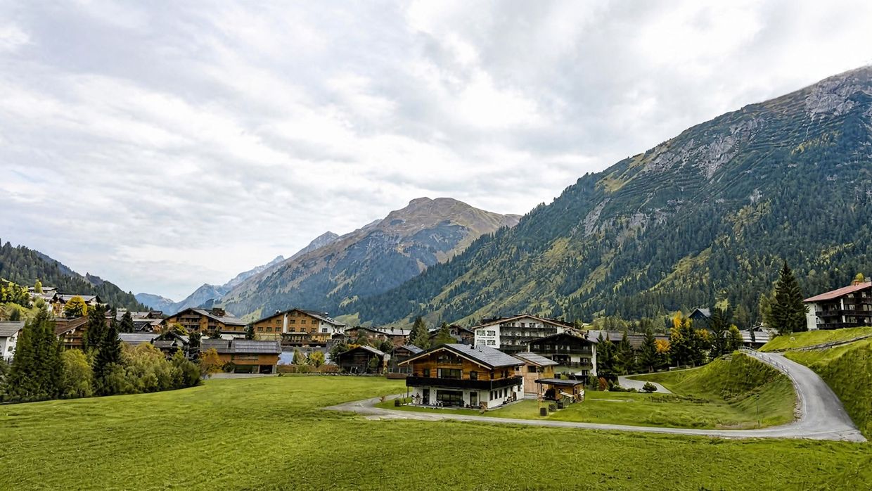 Luxury-Ski-Apartment-Lech-ULAeasy-OSC-View.jpg
