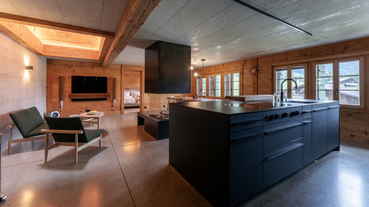 Luxury-Ski-Chalet-Gstaad-HausMannenberg-OSC-Kitchen (1).jpg