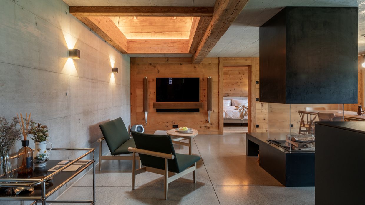 Luxury-Ski-Chalet-Gstaad-HausMannenberg-OSC-Seating.jpg
