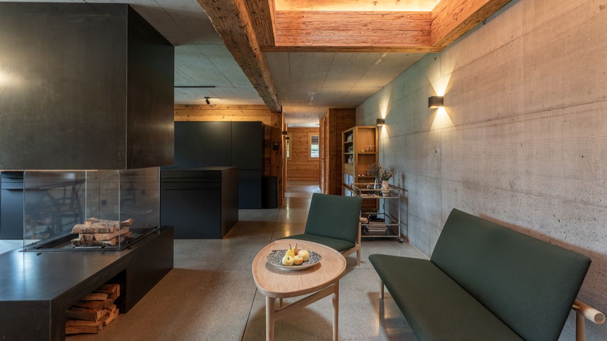 Luxury-Ski-Chalet-Gstaad-HausMannenberg-OSC-Seating (3).jpg