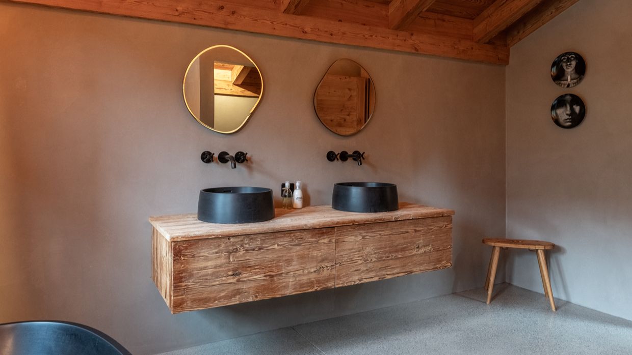 Luxury-Ski-Chalet-Gstaad-HausMannenberg-OSC-Sink.jpg