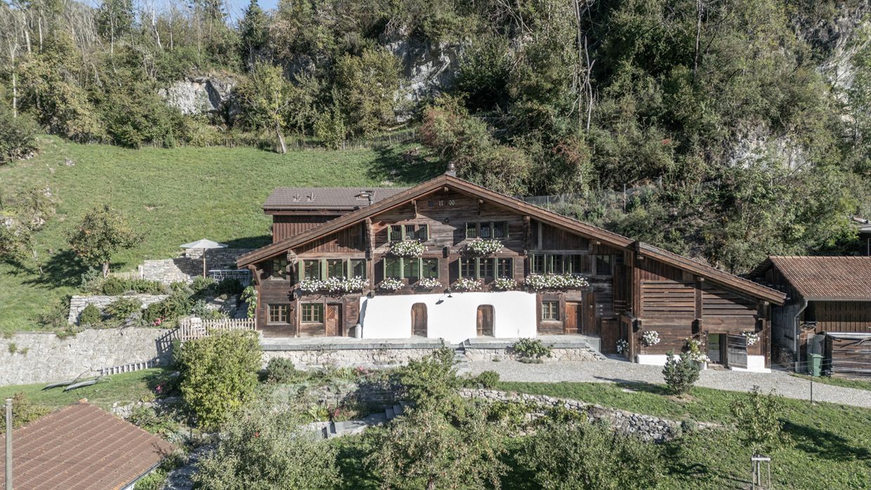 Luxury-Ski-Chalet-Gstaad-HausMannenberg-OSC-Chalet (3).jpg