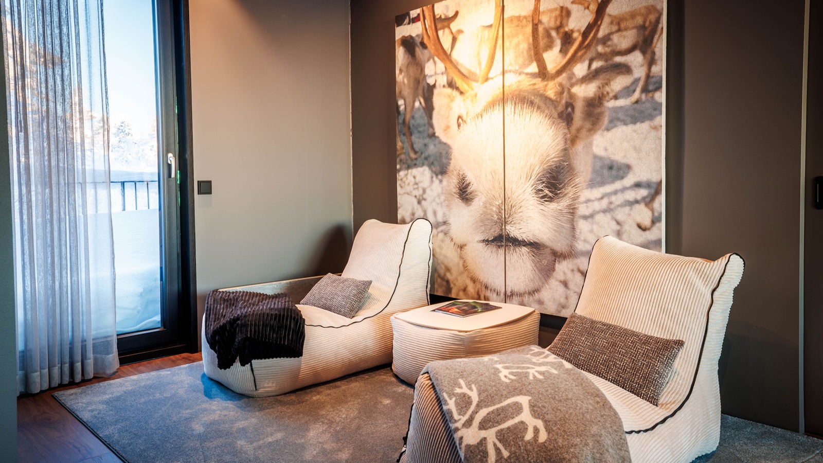 Luxury-Ski-Chalet-Levi-Villa-Elvin-Oxford-Ski-Spa.jpg