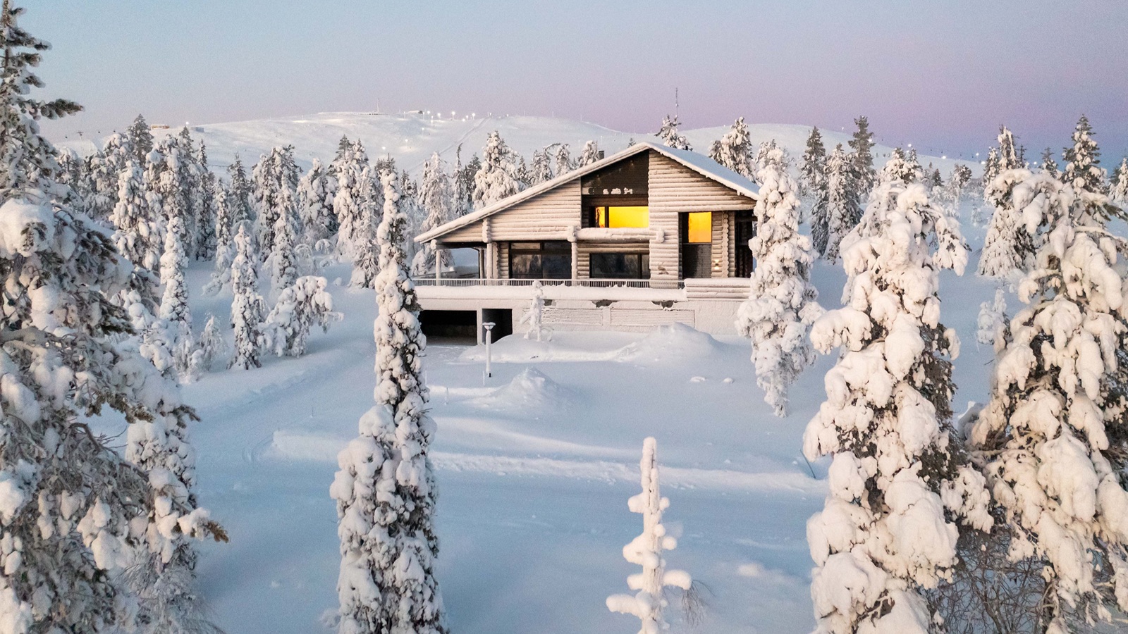 Luxury-Ski-Chalet-Levi-Villa-Elvin-Oxford-Ski-View.jpg
