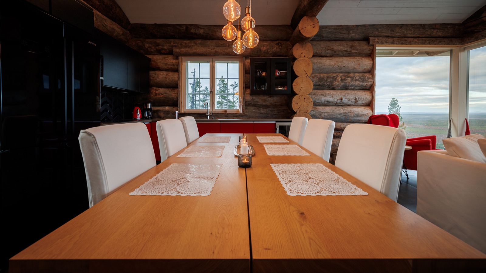 Luxury-Ski-Chalet-Levi-Villa-Panorama-Oxford-Ski-Dining2.jpg