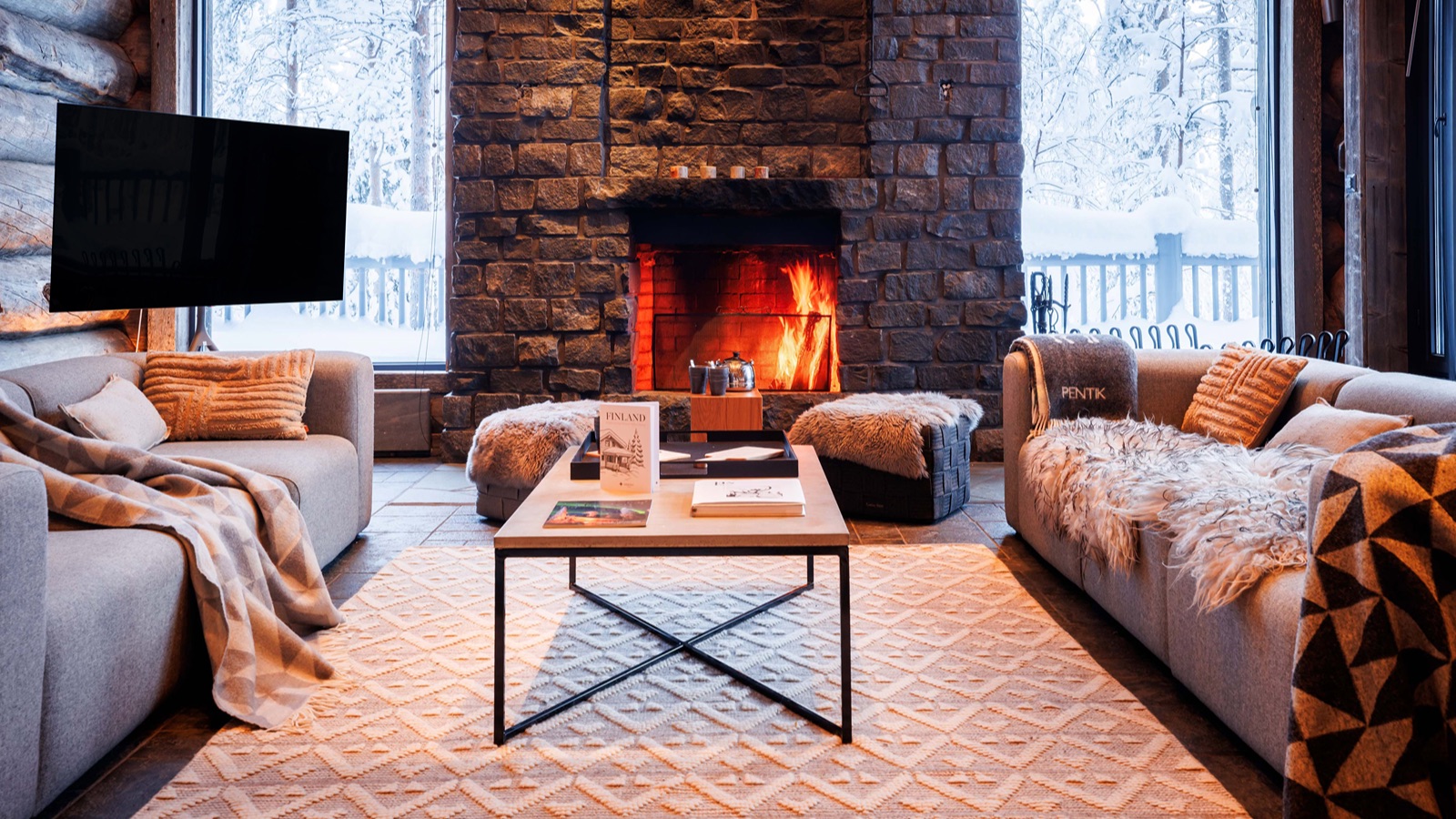 Luxury-Ski-Chalet-Levi-Villa-Snowfall-Oxford-Ski-lounge.jpg