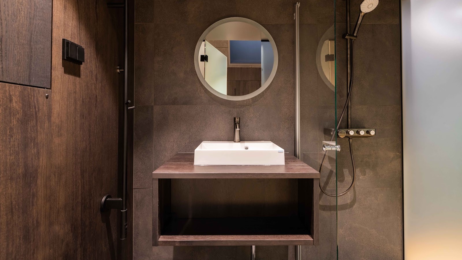 Luxury-Ski-Chalet-Levi-Villa-Viima-Oxford-Ski-Bathroom1.jpg