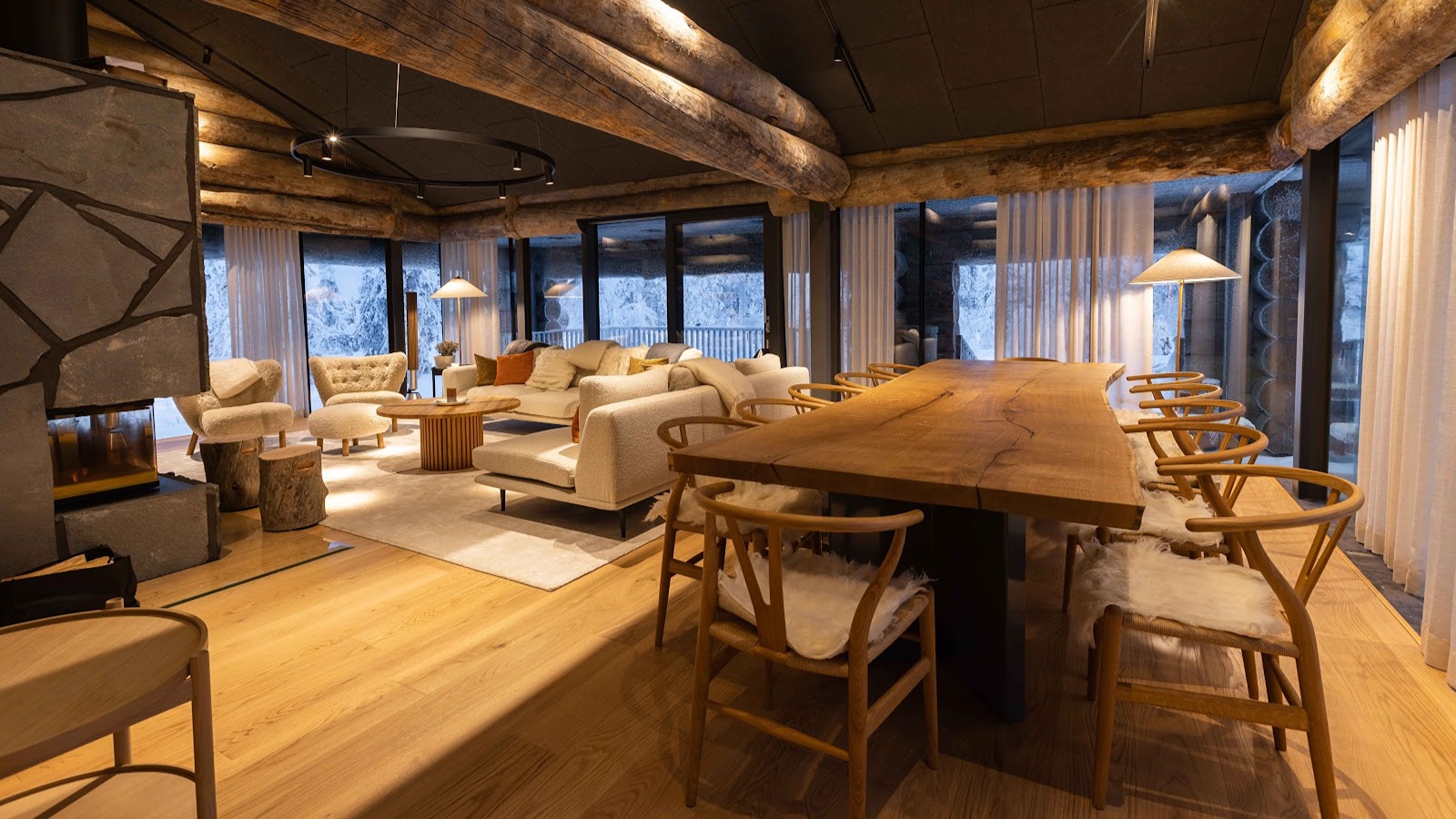 Luxury-Ski-Chalet-Levi-Villa-Viima-Oxford-Ski-Lounge2.jpg