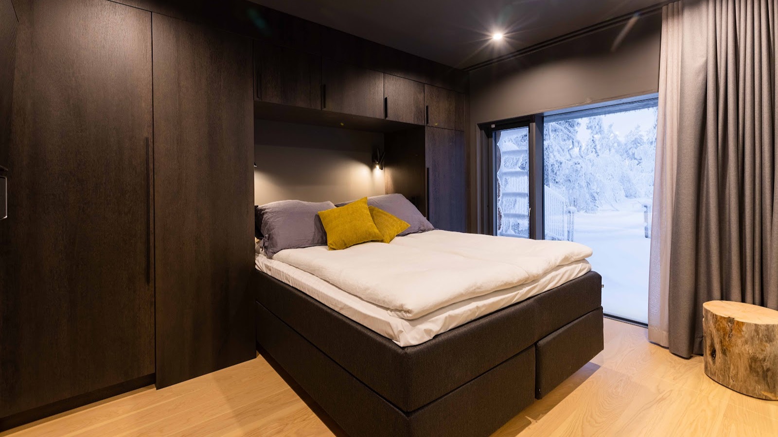 Luxury-Ski-Chalet-Levi-Villa-Viima-Oxford-Ski-Bedroom15.jpg