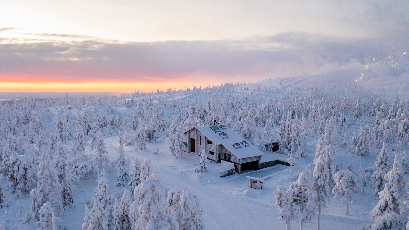 Luxury-Ski-Chalet-Levi-Villa-Viima-Oxford-Ski-Bedroom21.jpg