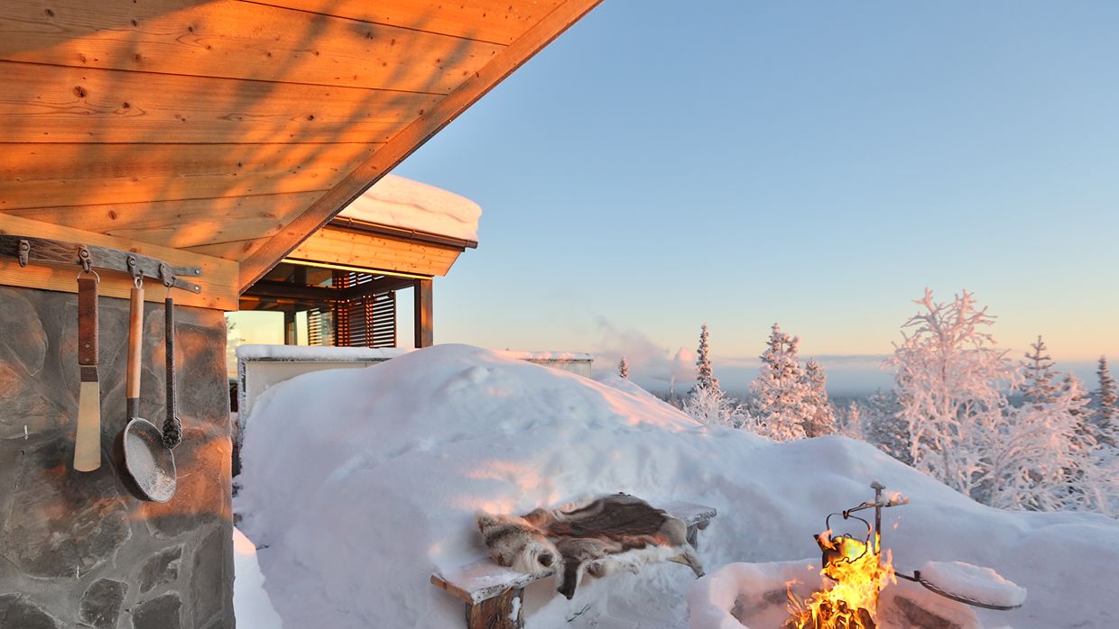 Luxury-Ski-Chalet-Finland-Kide-OSC-Hut&Bonfire2.jpg