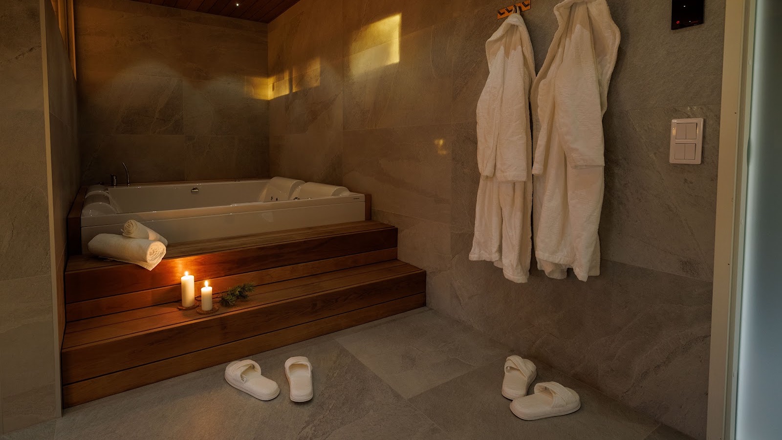 Luxury-Ski-Chalet-Levi-Villa-Frost-Oxford-Ski-Bathroom.jpg
