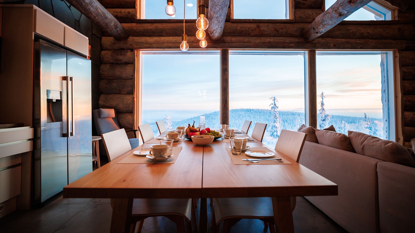 Luxury-Ski-Chalet-Levi-Villa-Fort-Aurora-Oxford-Ski-Dining.jpg