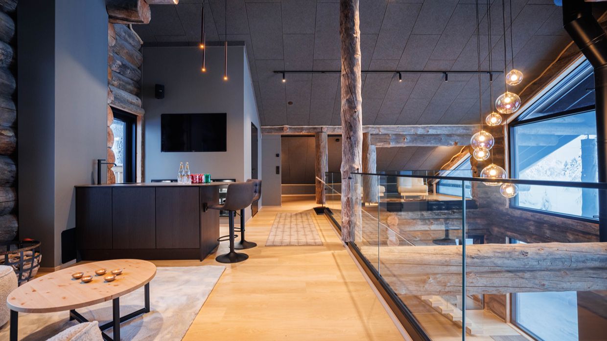 Luxury-Ski-Villa-Finland-Villa-Pine-OSC-Bar (4).jpg