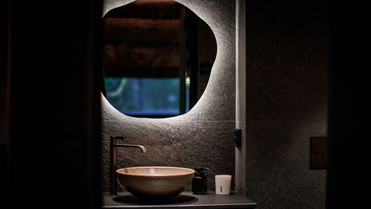 Luxury-Ski-Villa-Levi-Finland-VillaSilverpine-OSC-Sink.jpg