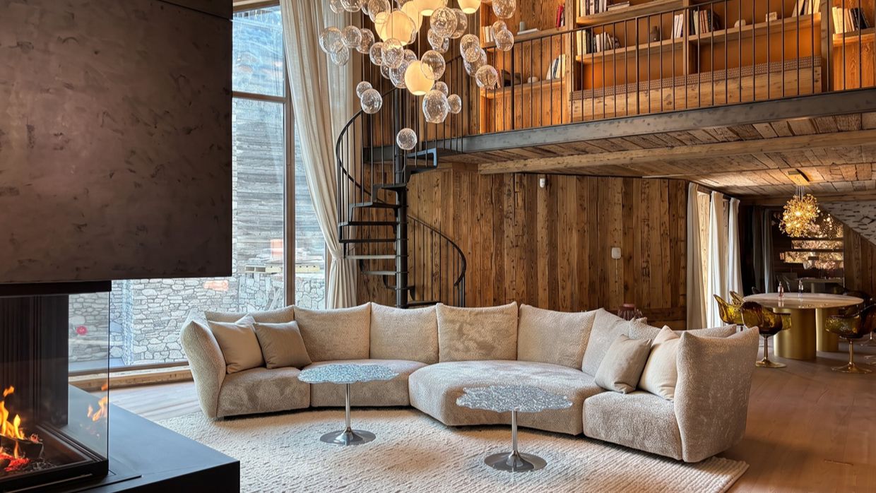 Luxury-Ski-Chalet-ValdIsere-Nanouk-OSC-Lounge.jpeg