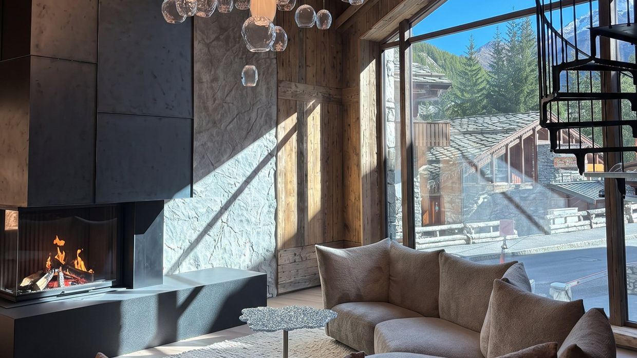 Luxury-Ski-Chalet-ValdIsere-Nanouk-OSC- Lounge.jpeg