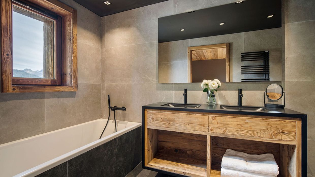 Luxury-Ski-Chalet-Courchevel1850-Carcentina-OSC-Bathroom.jpg