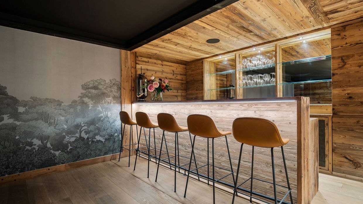 Luxury-Ski-Chalet-Courchevel1850-Carcentina-OSC-Bar.jpg