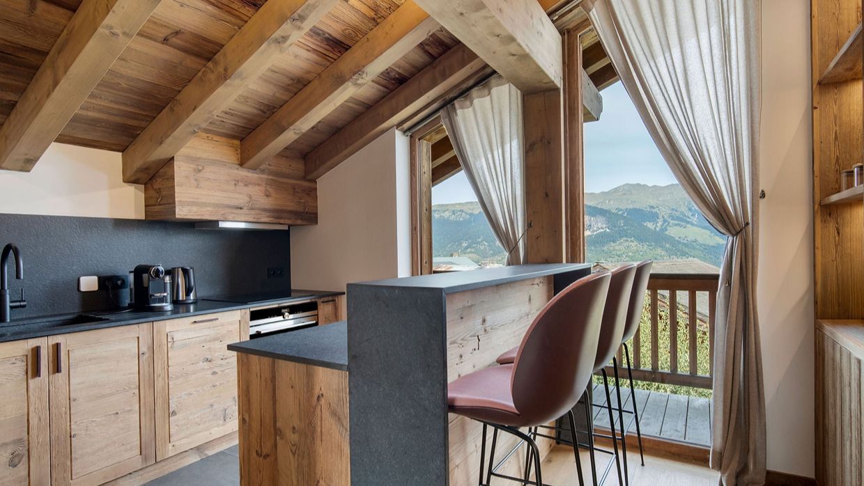 Luxury-Ski-Chalet-Courchevel1850-Carcentina-OSC-Kitchen.jpg