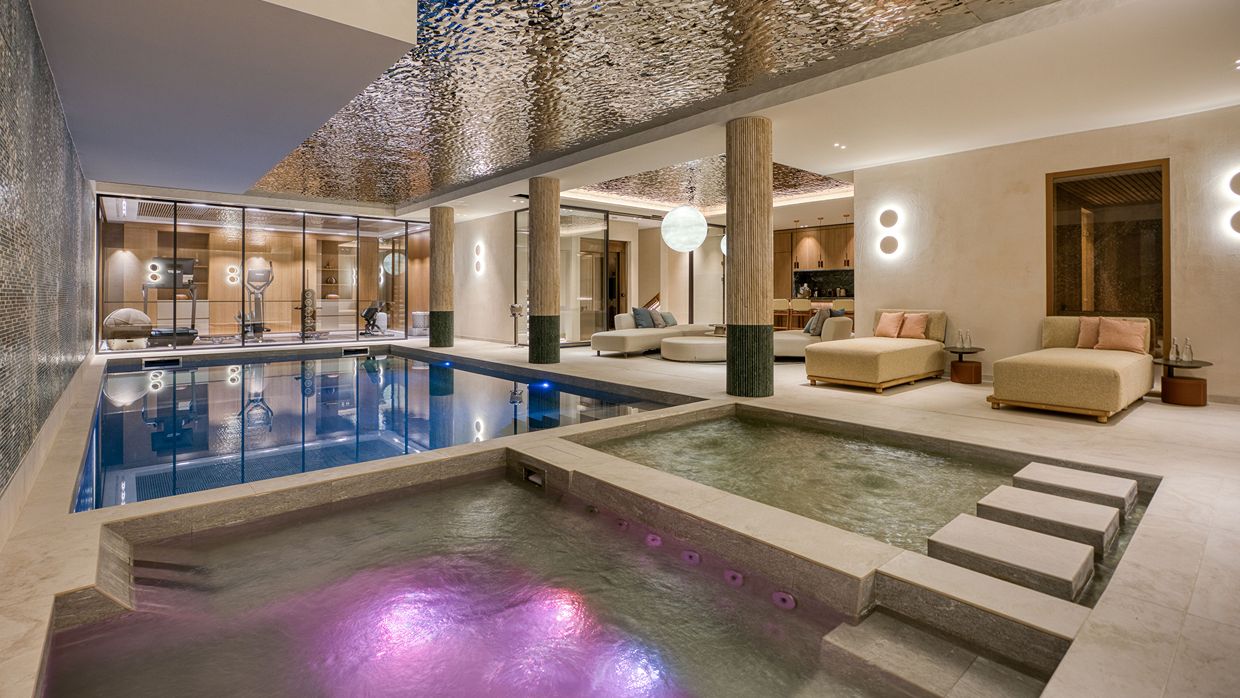 Luxury-Ski-Chalet-Courchevel1850-Eylia-OSC--Indoor pool with jacuzzi (2).jpg