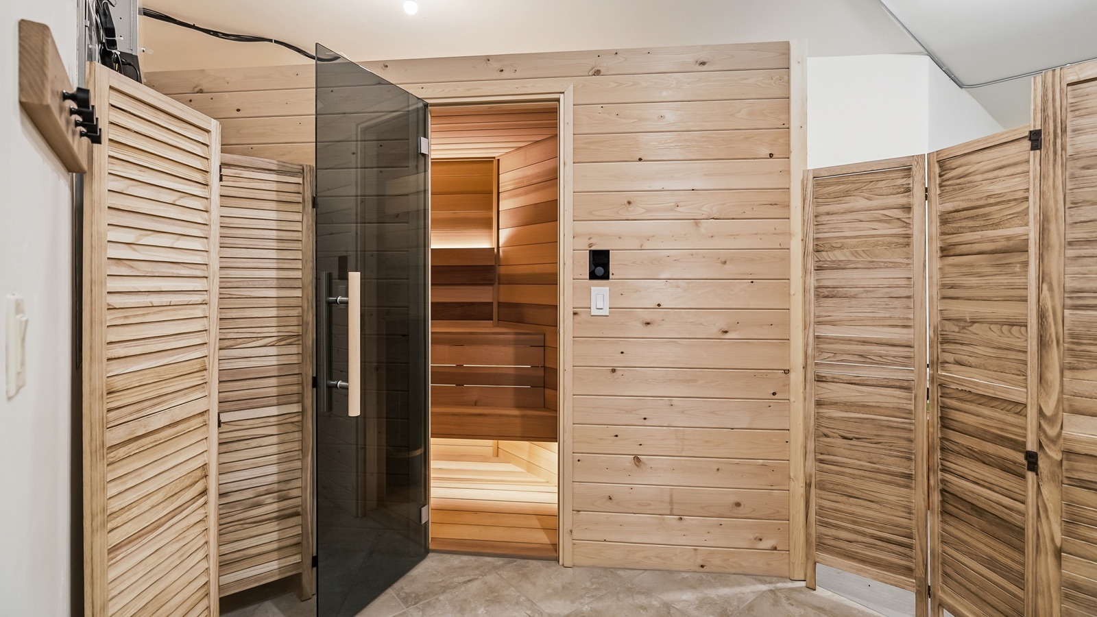 Luxury-Ski-Chalet-Beaver-Creek-Daybreak-Escape-Oxford-Ski-Sauna3.jpg
