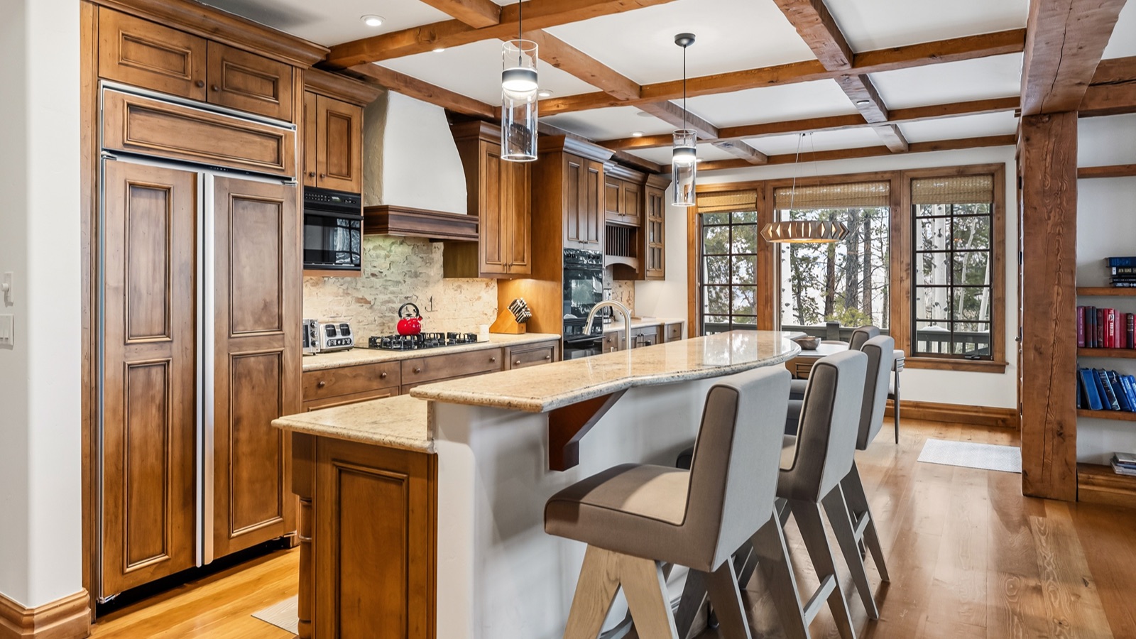 Luxury-Ski-Chalet-Beaver-Creek-Daybreak-Escape-Oxford-Ski-Kitchen.jpg