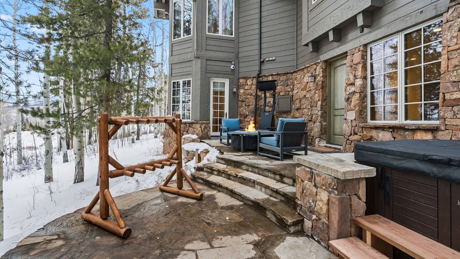 Luxury-Ski-Chalet-Beaver-Creek-Daybreak-Escape-Oxford-Ski-Terrace.jpg