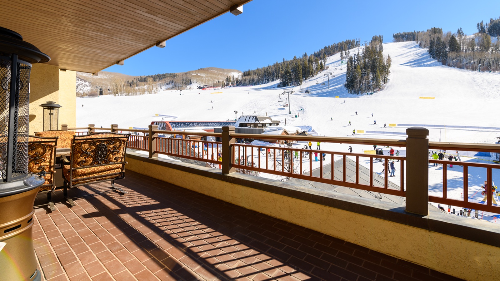 Luxury-Ski-Chalet-Beaver-Creek-Sunshine-Chalet-Oxford-Ski-Terrace.jpg