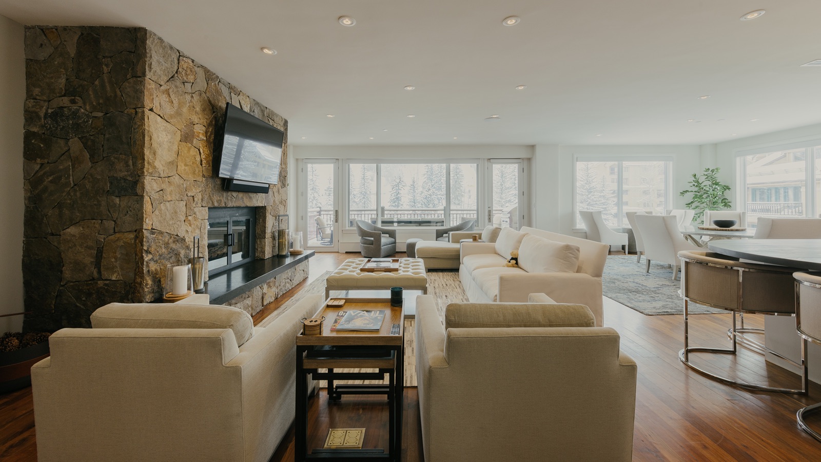 Luxury-Ski-Chalet-Beaver-Creek-Sanctuary-Chalet-Oxford-Ski-Lounge.jpg
