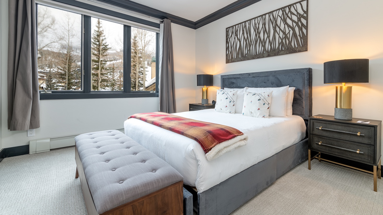 Luxury-Ski-Chalet-Beaver-Creek-Stone-Creek-Chalet-Oxford-Ski-Bedroom7.jpg