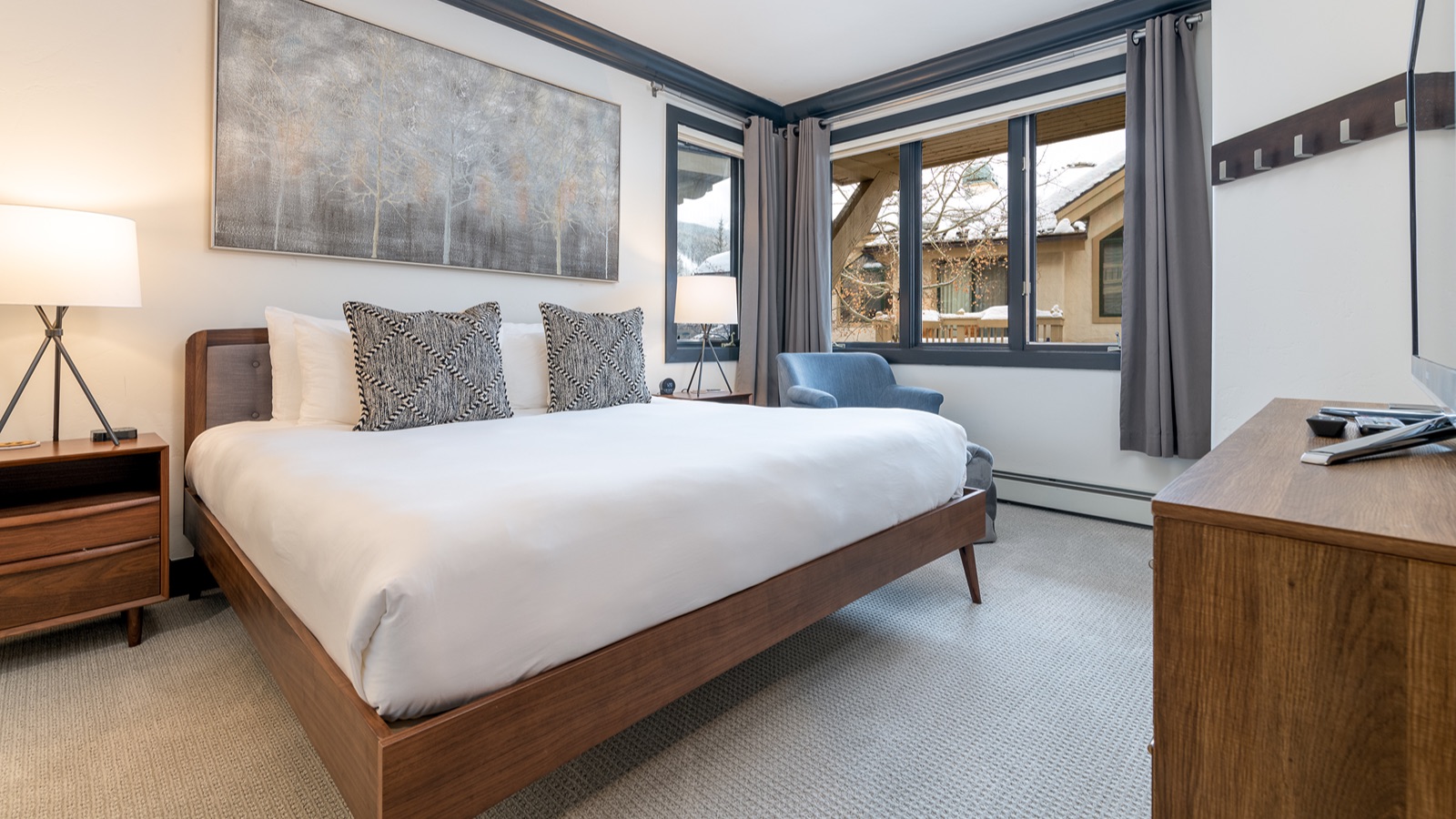 Luxury-Ski-Chalet-Beaver-Creek-Stone-Creek-Chalet-Oxford-Ski-Bedroom9.jpg