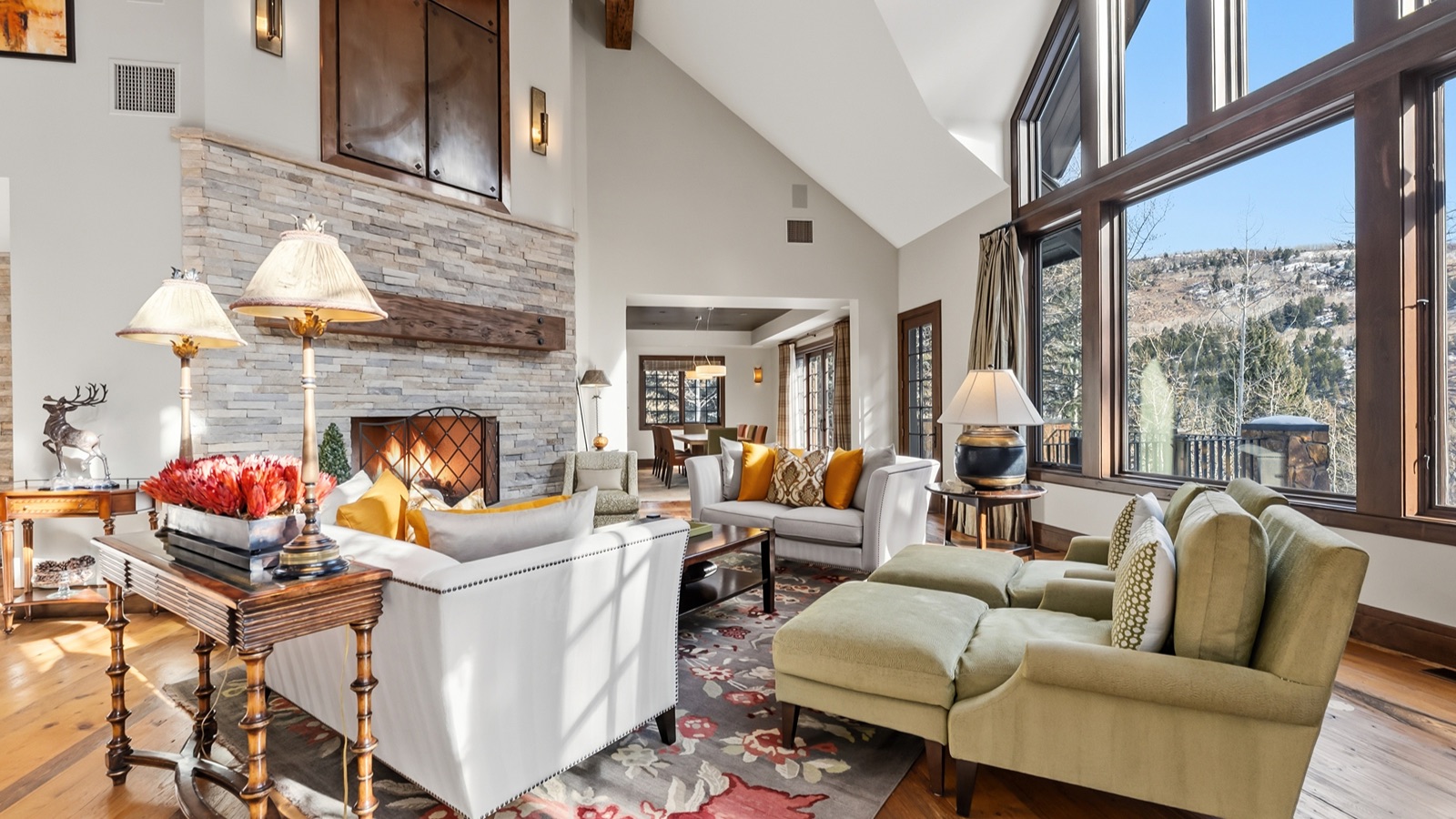 Luxury-Ski-Chalet-Beaver-Creek-Winter-Watch-Chalet-Oxford-Ski-Lounge2.jpg