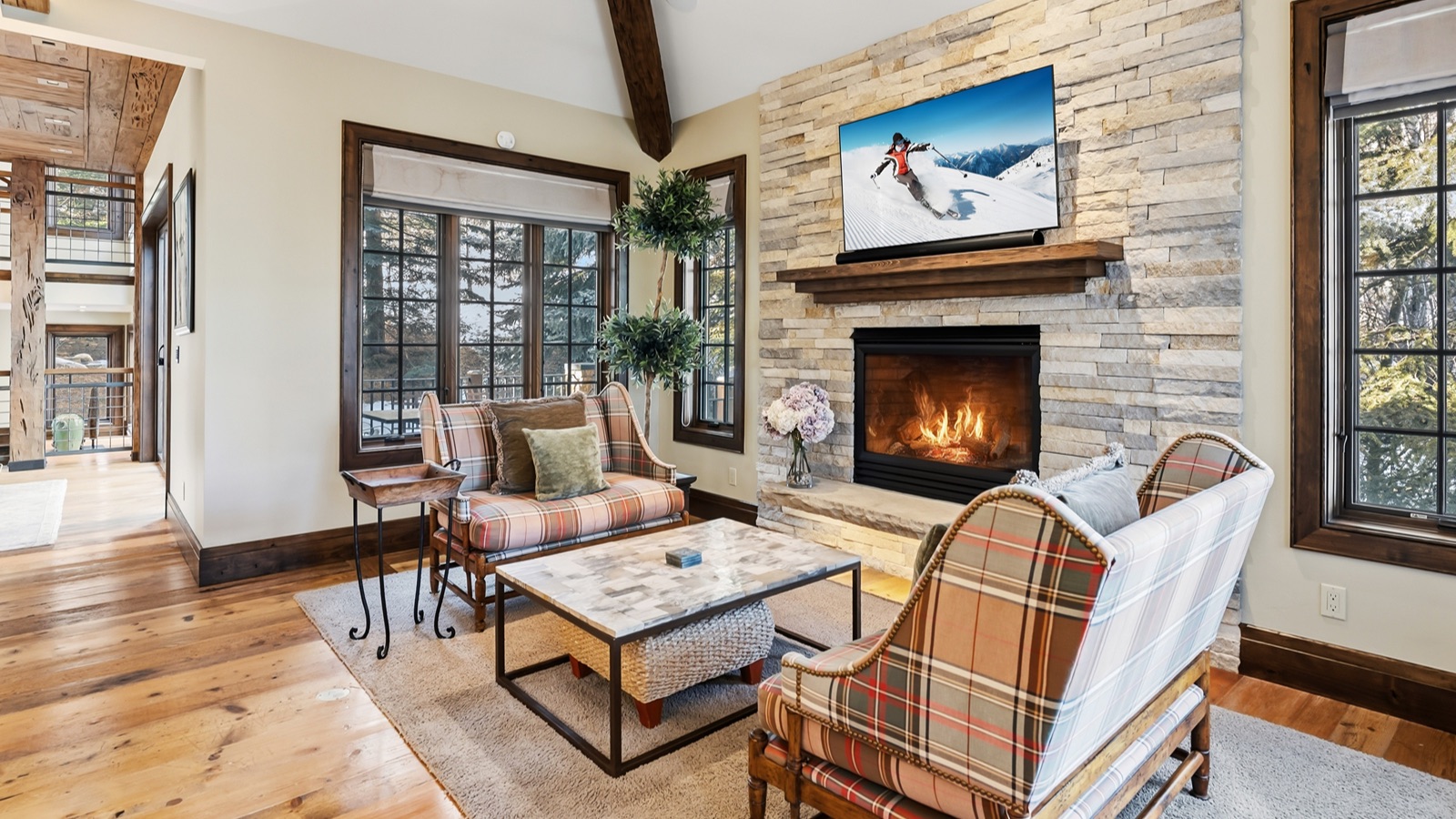 Luxury-Ski-Chalet-Beaver-Creek-Winter-Watch-Chalet-Oxford-Ski-Lounge4.jpg
