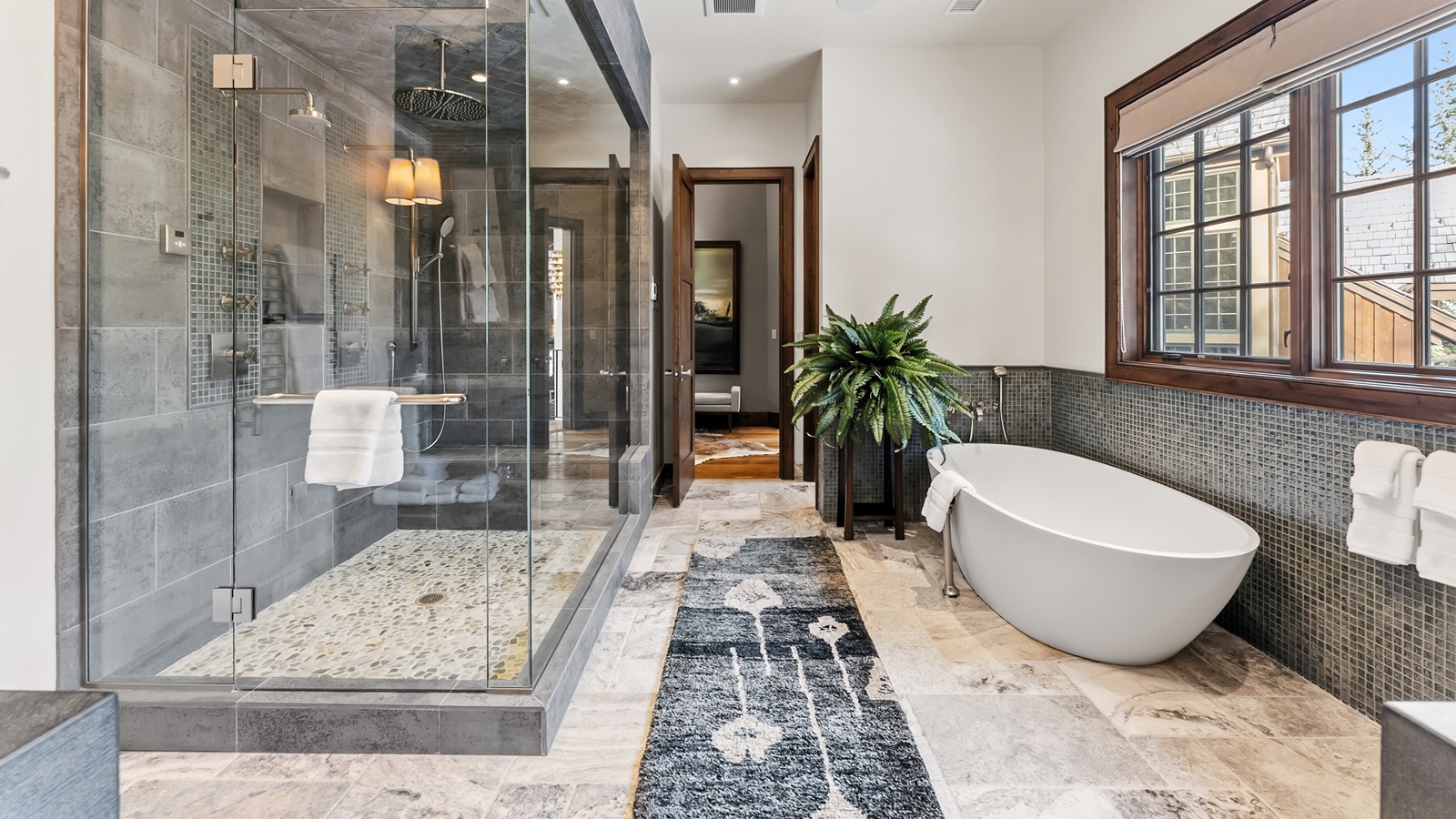 Luxury-Ski-Chalet-Beaver-Creek-Winter-Watch-Chalet-Oxford-Ski-Bathroom3.jpg