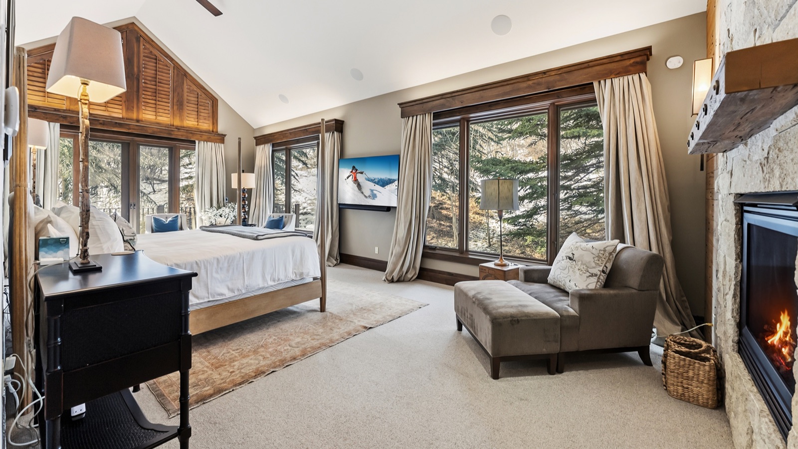 Luxury-Ski-Chalet-Beaver-Creek-Winter-Watch-Chalet-Oxford-Ski-Bedroom36.jpg