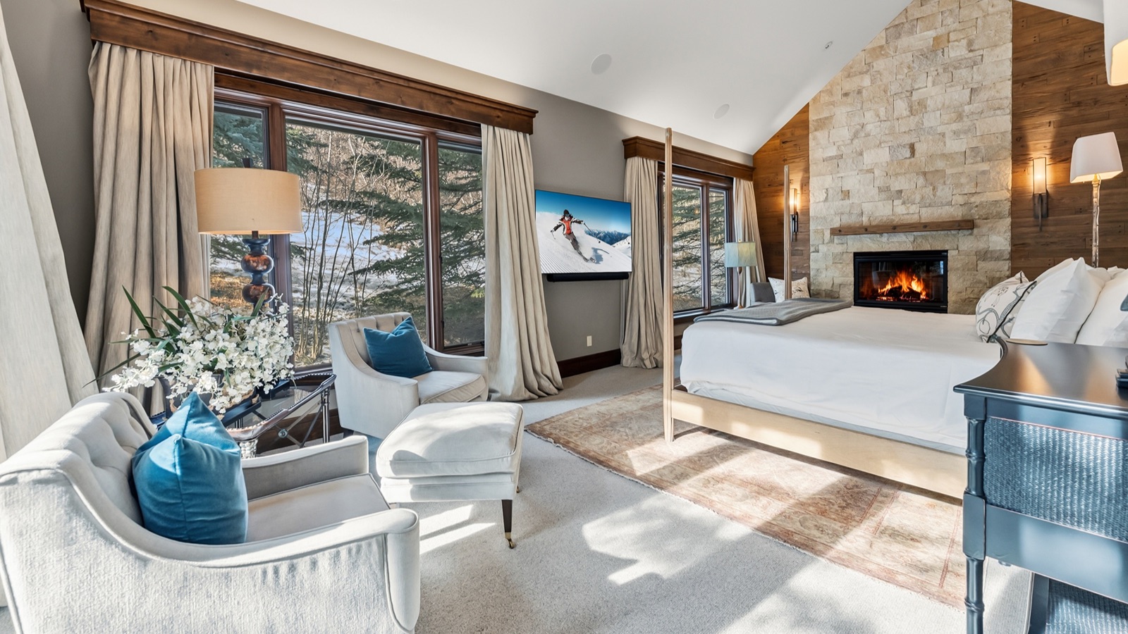 Luxury-Ski-Chalet-Beaver-Creek-Winter-Watch-Chalet-Oxford-Ski-Bedroom37.jpg