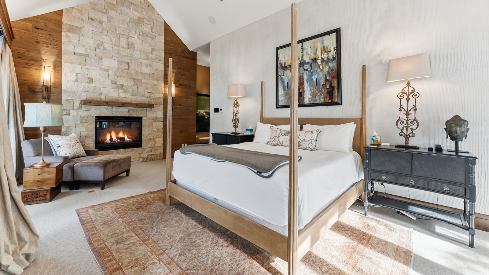 Luxury-Ski-Chalet-Beaver-Creek-Winter-Watch-Chalet-Oxford-Ski-Bedroom38.jpg