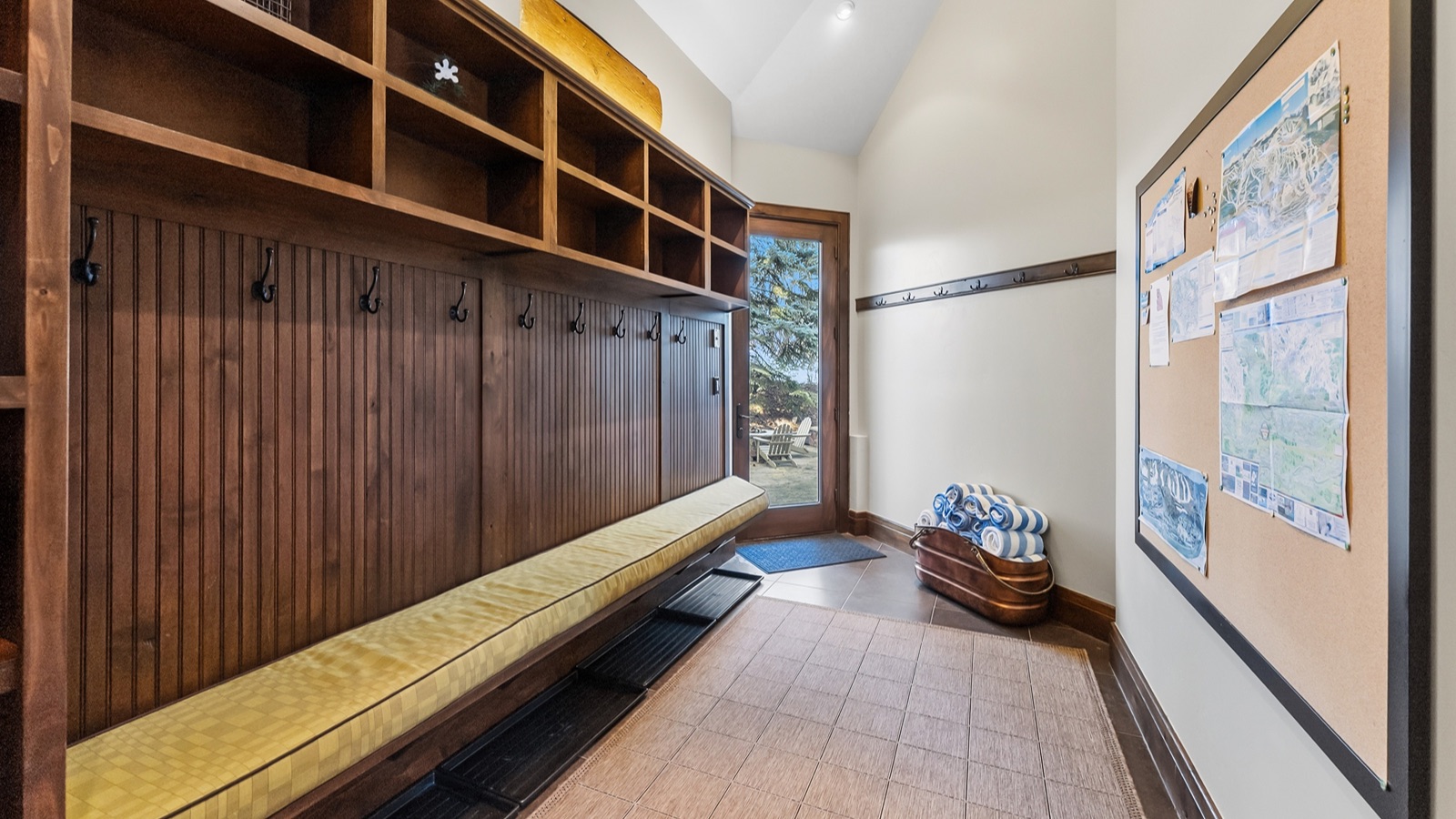 Luxury-Ski-Chalet-Beaver-Creek-Winter-Watch-Chalet-Oxford-Ski-Ski-Room.jpg