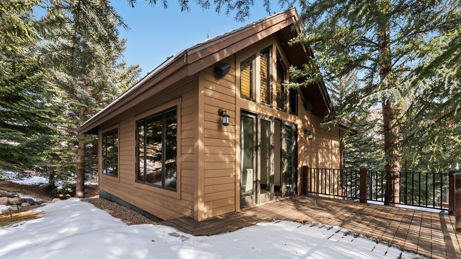 Luxury-Ski-Chalet-Beaver-Creek-Winter-Watch-Chalet-Oxford-Ski-Exterior.jpg