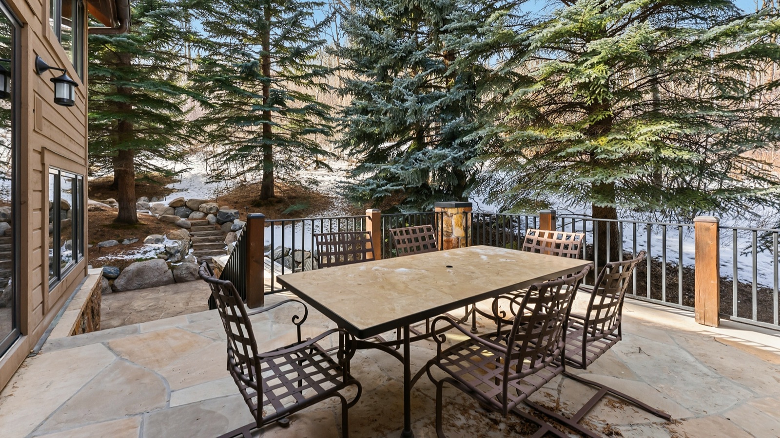 Luxury-Ski-Chalet-Beaver-Creek-Winter-Watch-Chalet-Oxford-Ski-Outdoor-Dining.jpg
